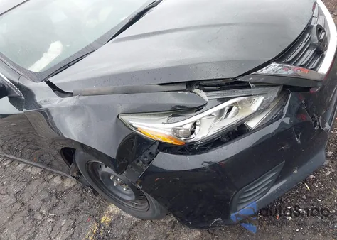 2017 Nissan Altima 2.5/S/Sv/Sl/Sr z USA, uszkodzony, nr VIN 1N4AL3AP4HN329104